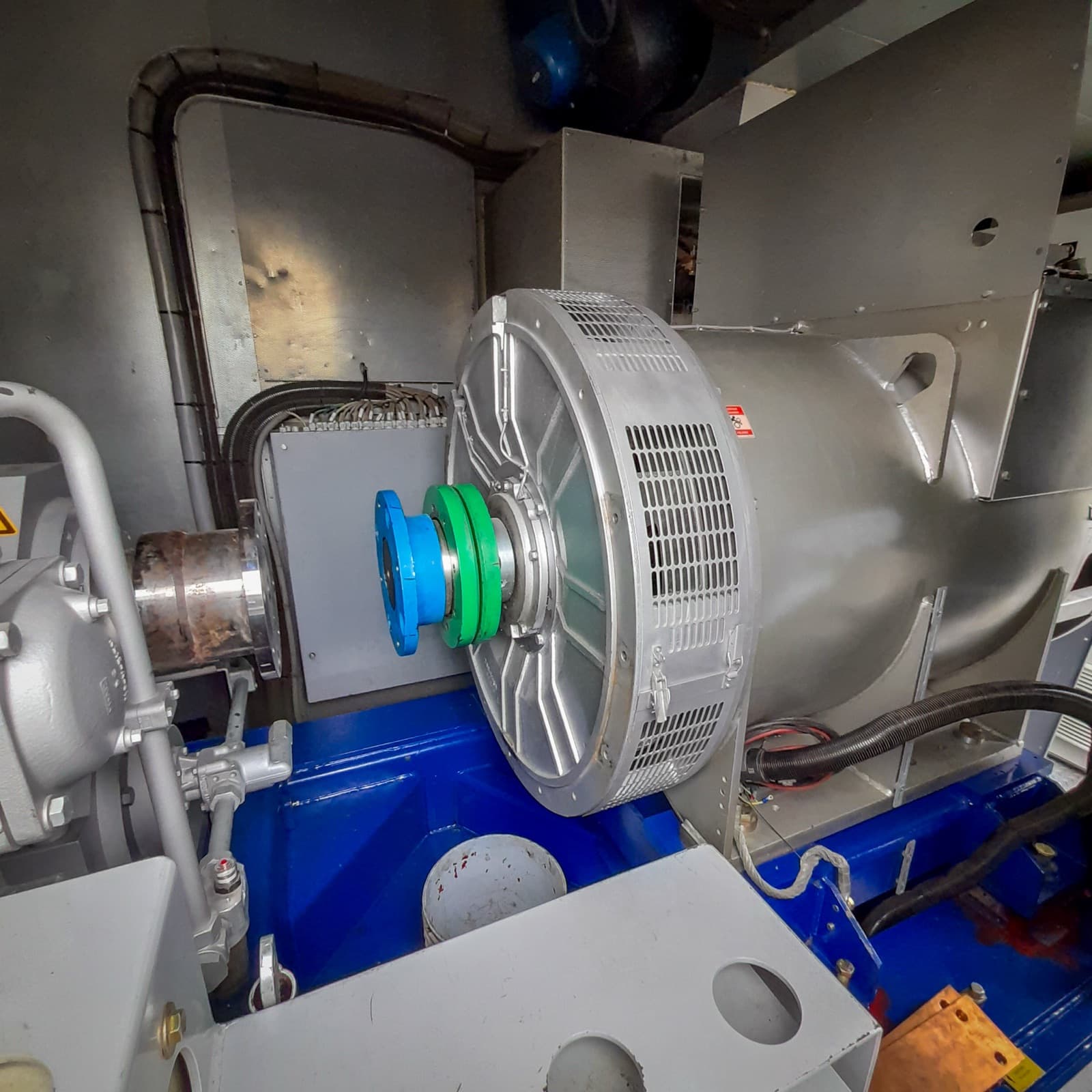 Alineación Láser de Acoplamientos Generador–Motor–Turbina–Bomba — TEMISA Power Gen — CFE LAPEM W4200-12 — generator service Mexico